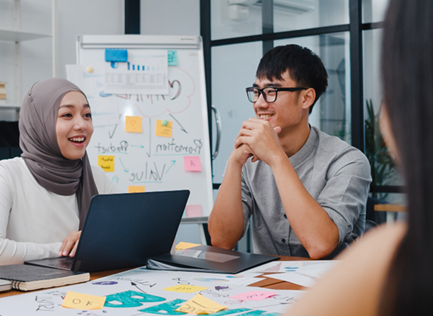 Community and colleagues at Poonpipat